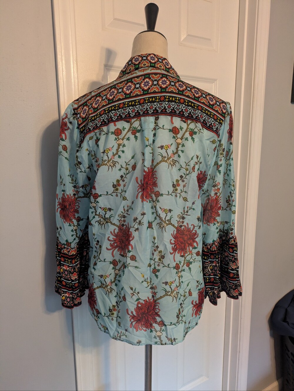 Alice & Olivia Floral Print Button-Front Women’s Top Medium - Picture 4 of 9